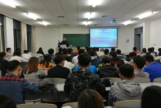 开元体育·(中国)官方网站高三男生填报：工科中这8大专业报考人数多但就业质量却很(图4)